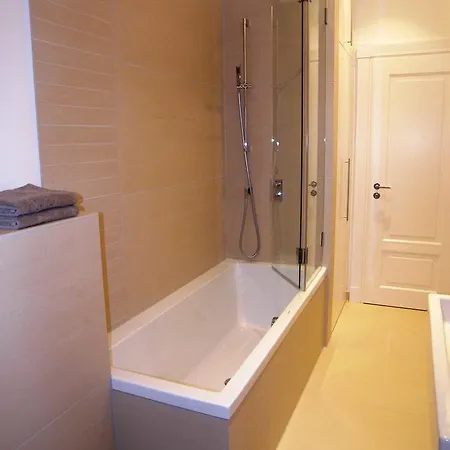 Viktoria Apartment